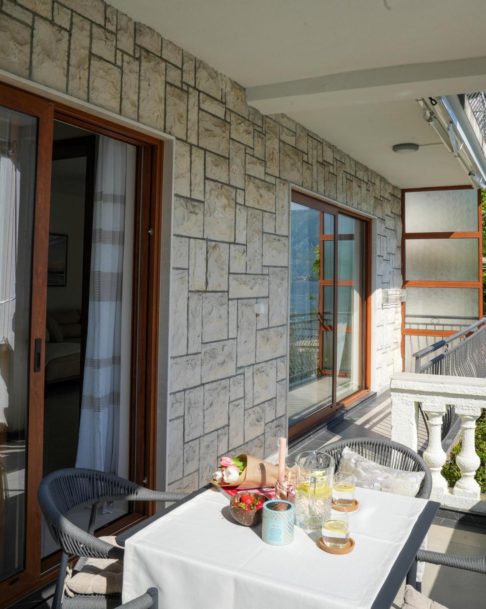 Appartement Aquazzura à Kotor Extérieur photo